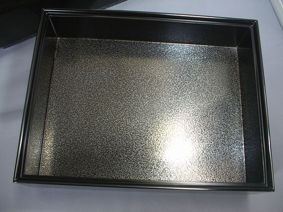 三段重箱（長角型） しろがね錫石目 451,000円（税込） | 輪島塗の